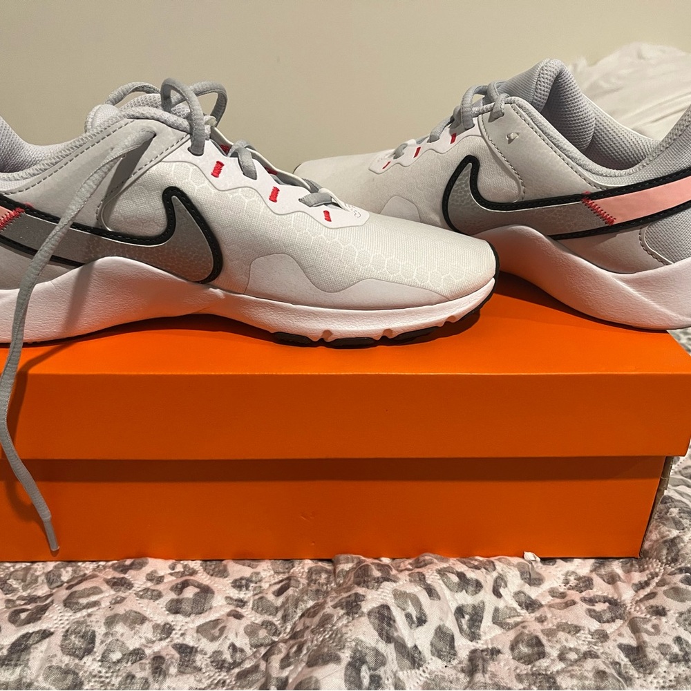 Nike Women's White and Pink Sneakers